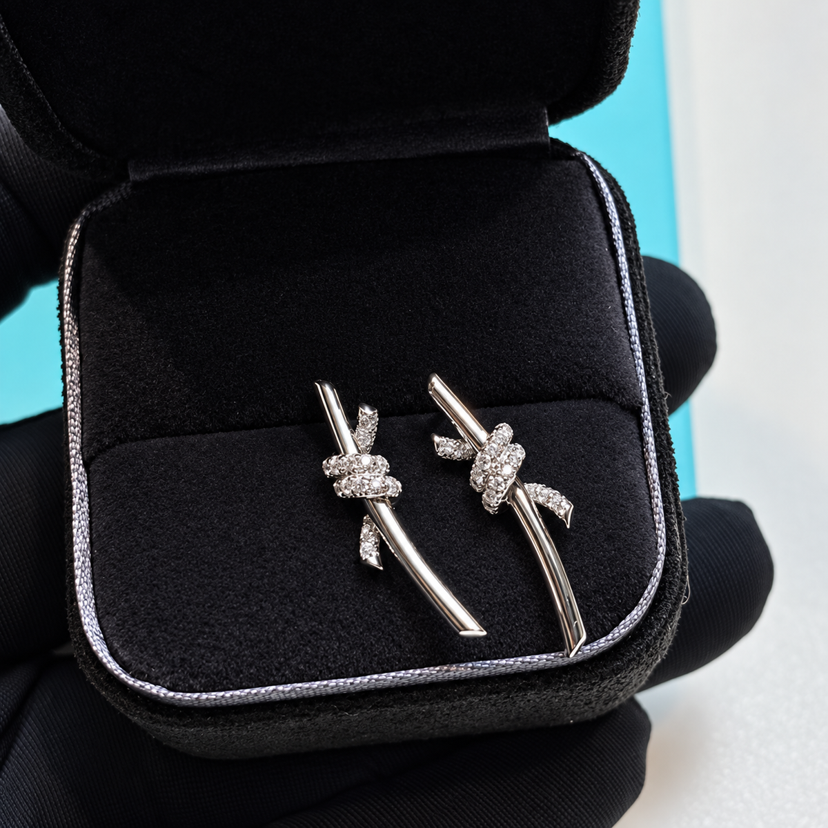 BOUCLES TIFFANY&CO knot
