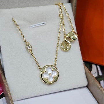 Collier LV