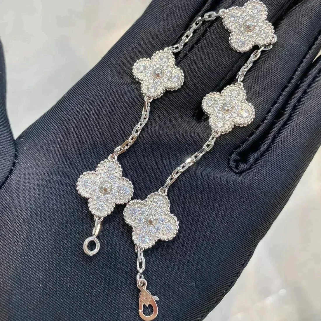 GOURMETTE VAN CLEEF & ARPELS O1