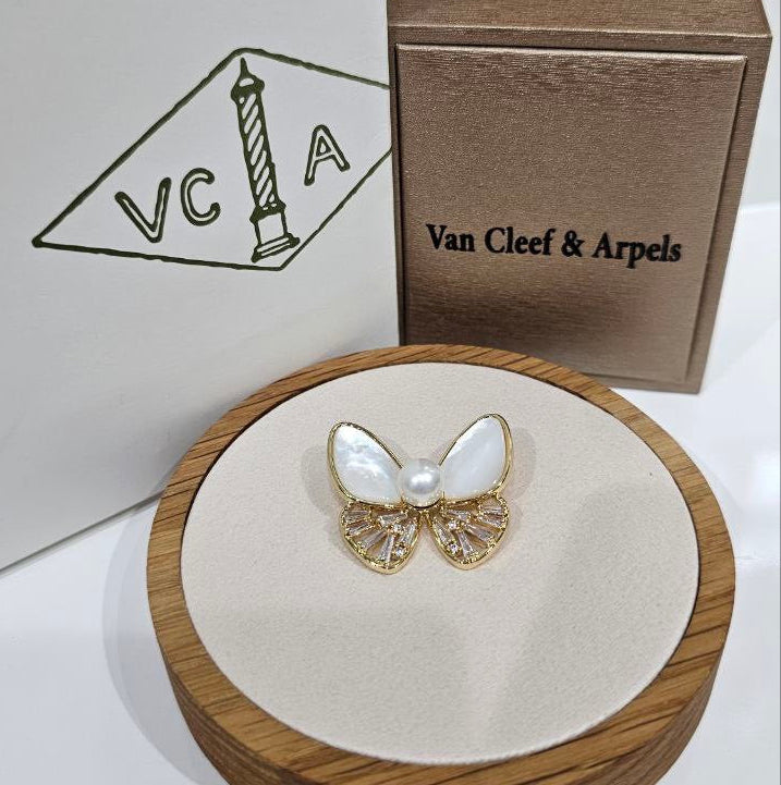 Broche VAN CLEEF VC08