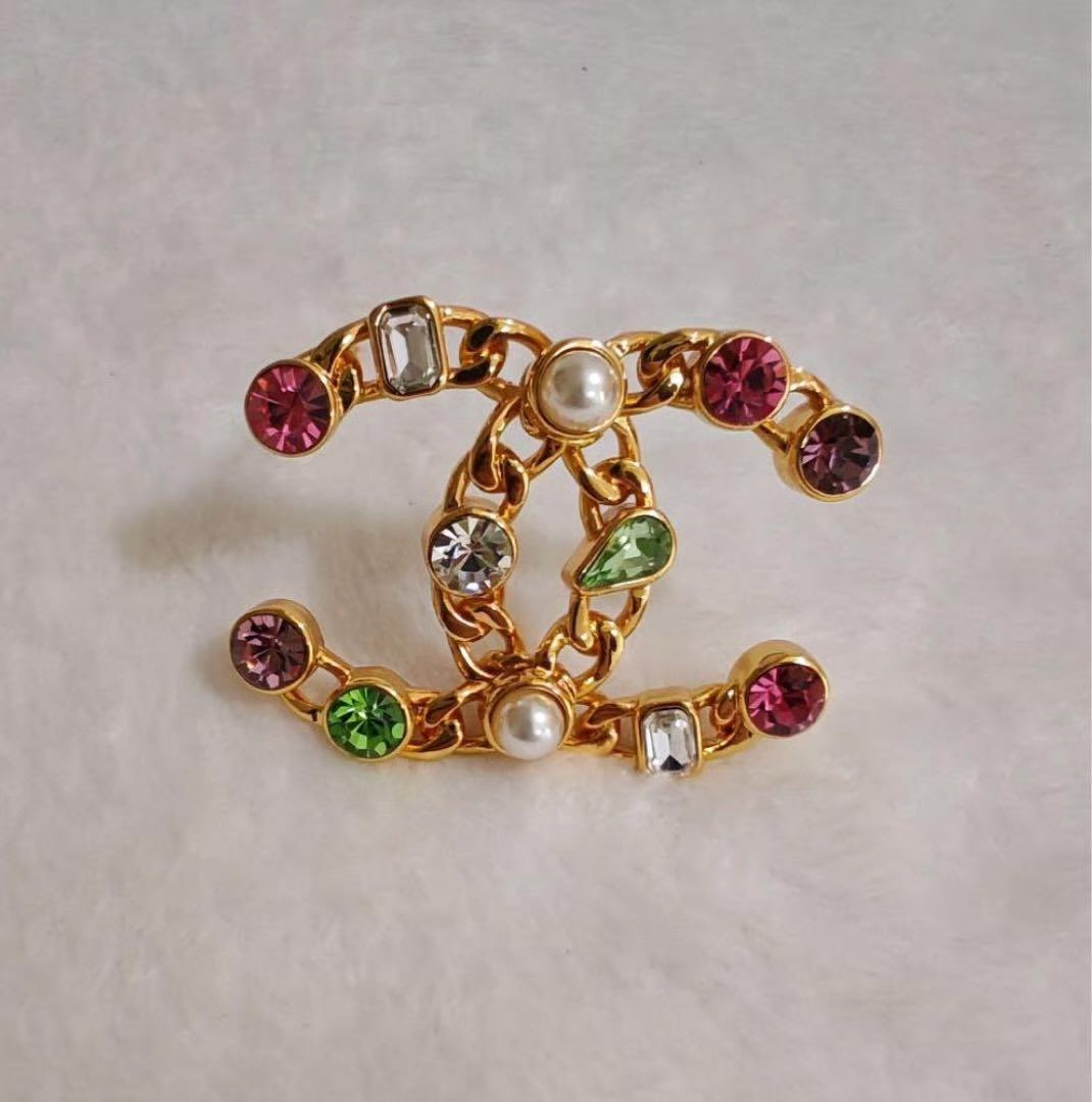 Broche CH ANEL CH42
