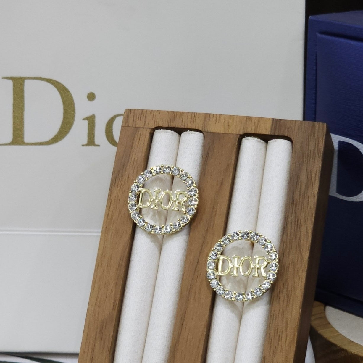BOUCLES D’OREILLES DIOR ST