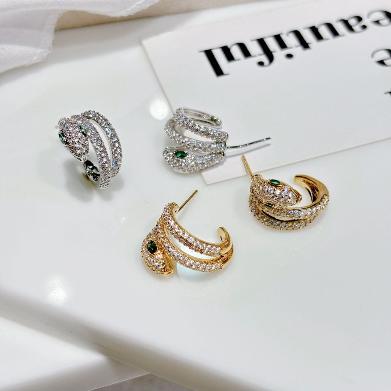 BOUCLES D’OREILLES Bvlgari B