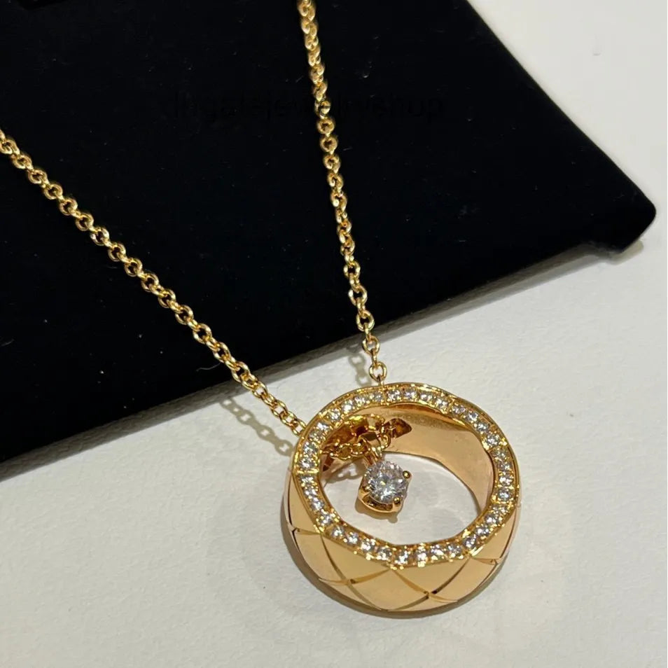 COLLIER CHANEL 01