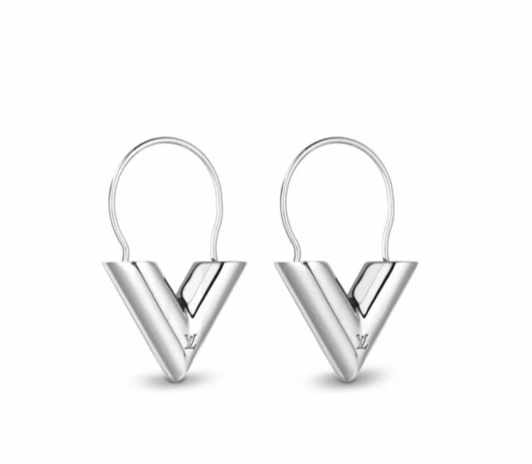 BOUCLE D’OREILLE LV