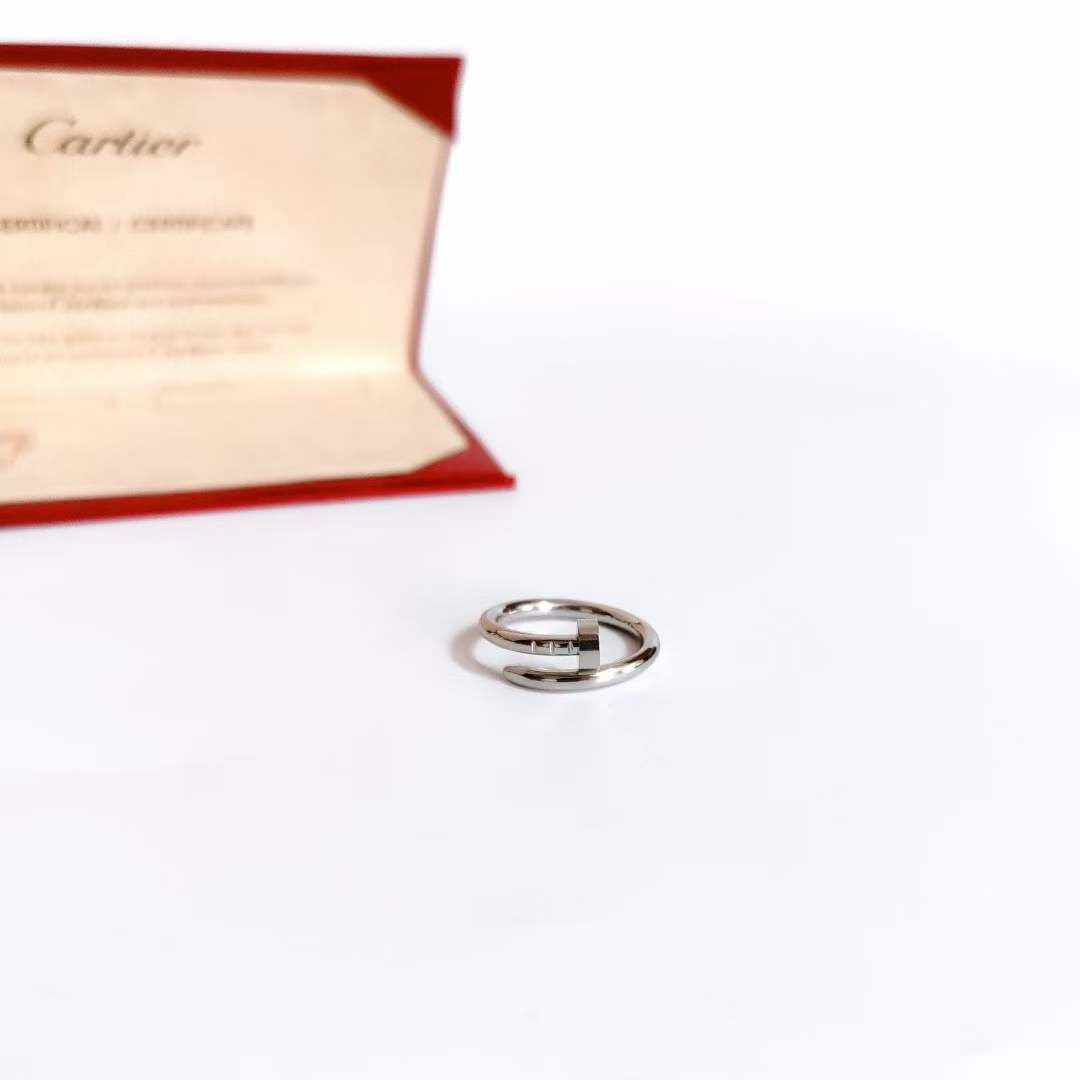 Bague Cartier Clou