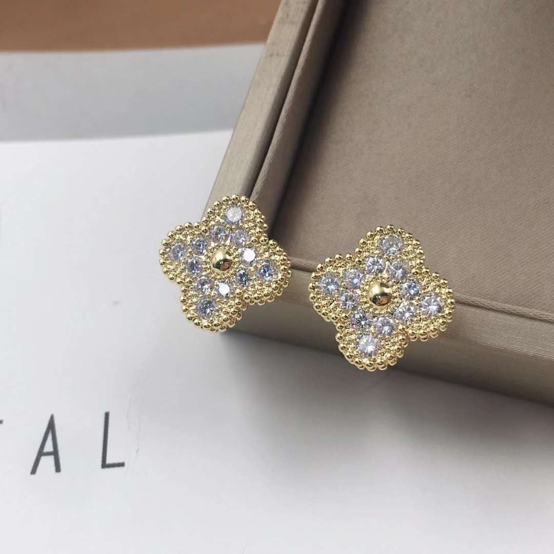 BOUCLES D’OREILLES VANCLEEF&CO VC076