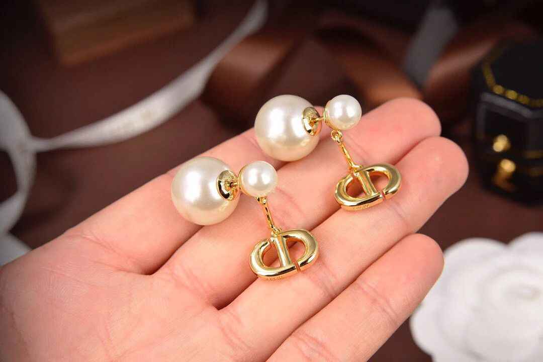 Boucle d’oreille DORÉ CD