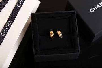 BOUCLES D’OREILLES coco crush CHA NEL 04