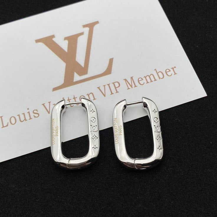 BOUCLE D’OREILLE LV