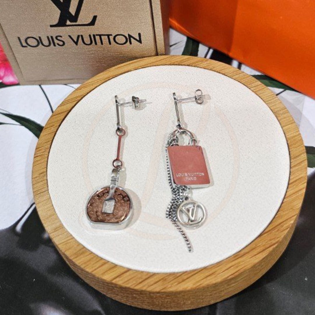 BOUCLE D’OREILLE LOUIS VUITTON F0-D