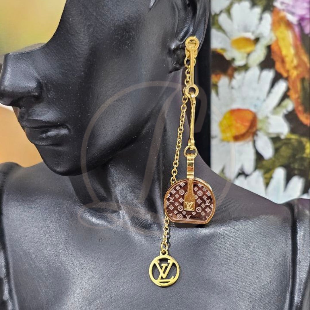 BOUCLE D’OREILLE LOUIS VUITTON F0-D
